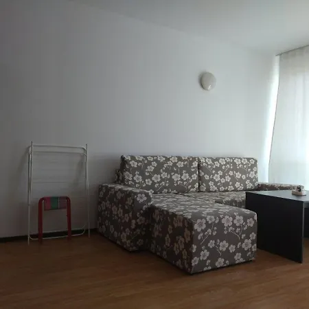 Апартамент Тита Apartamento Burgas